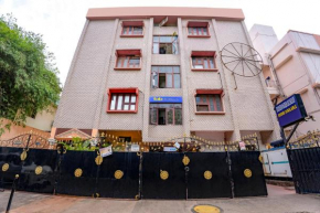 FabHotel Home Tree Service Apartment T Nagar - Nr Pondy Bazaar & Dindigul Thalapakatti Restaurant